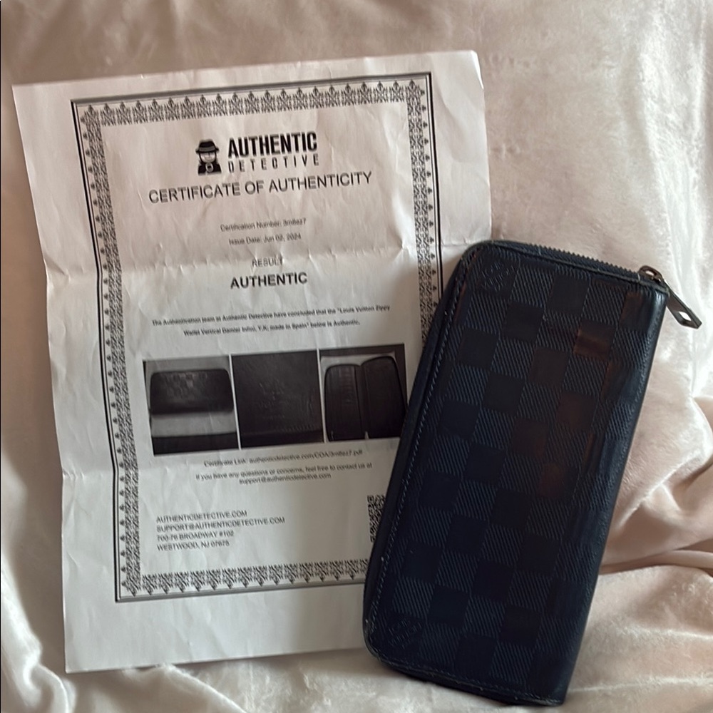 Louis Vuitton Paris Navy Blue Checkered Wallet w/COA